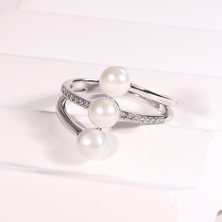 3 Pearls Sterling Silver Ring - Image 5