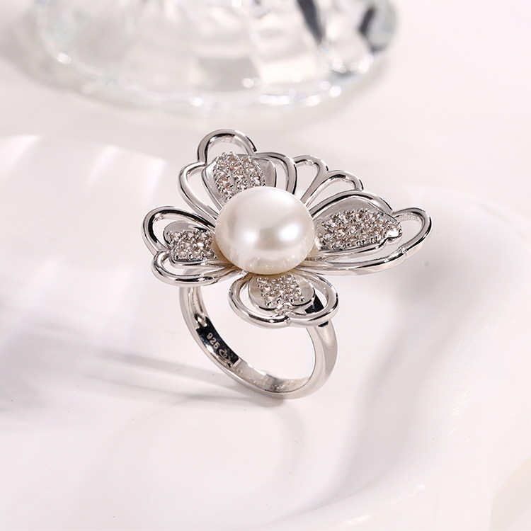 Pearl Butterfly Ring With Stones - Image 4