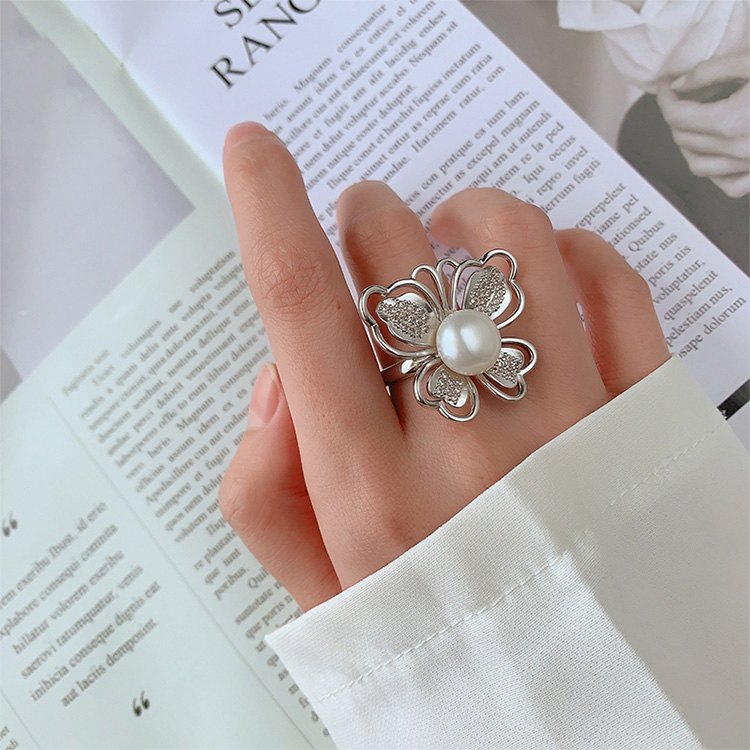 Pearl Butterfly Ring With Stones - Image 2