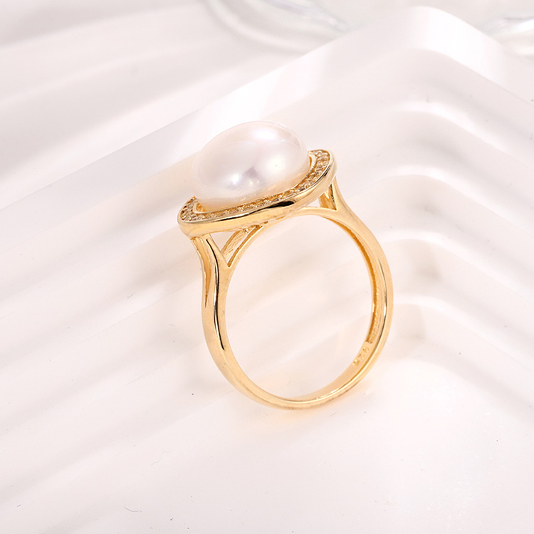 Round Vintage Gold Pearl Ring - Image 5