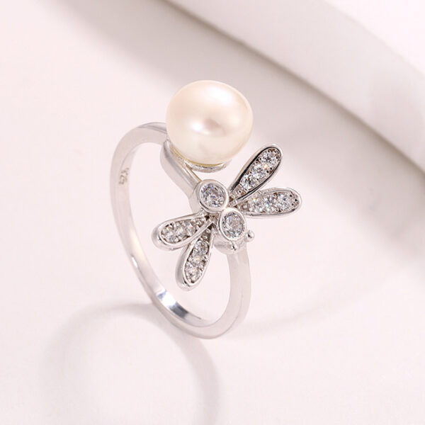 Butterfly Motif Freshwater Pearl Diamond Ring - Image 4