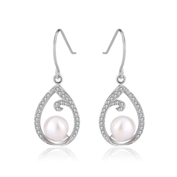 Teardrop Shaped Contour Hanging Pearl Earrings