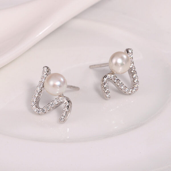 Wave Curved Sterling Silver Pearl Earrings - Image 4