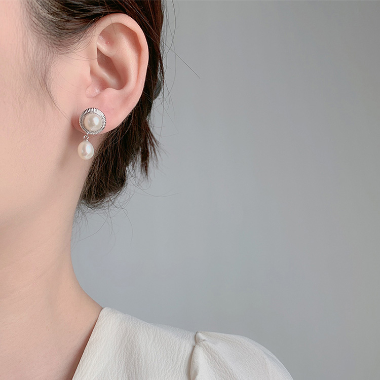 Double Round Freshwater Pearl Drop Earrings - Image 2