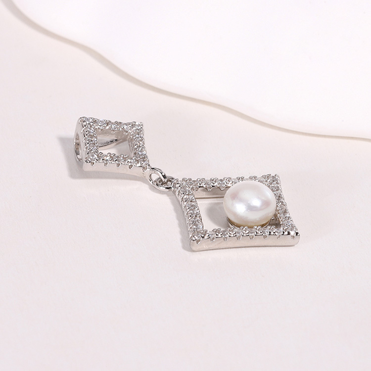 Two Diamond-Shaped Frames Silver Pearl Pendant - Image 4
