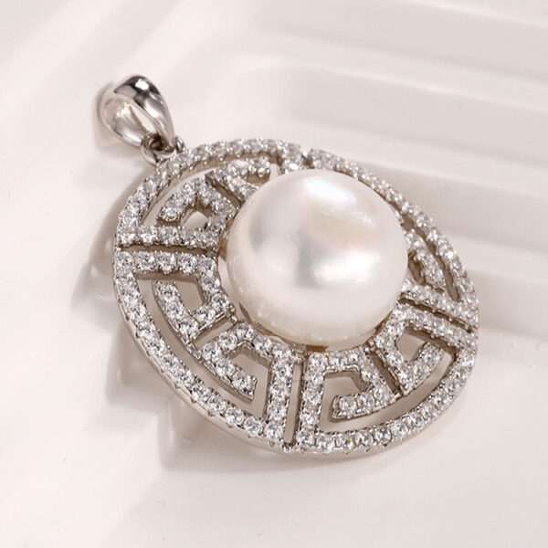 Round Shape Freshwater Cultured Pearl Pendant - Image 5